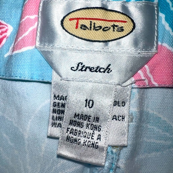 Beautiful! Floral Capris Womens NWOT Talbots Stretch Size 10 Side Zip - Picture 4 of 4